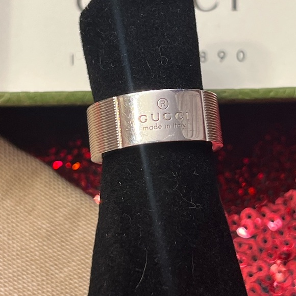 🔥🔥AUTHENTIC GUCCI Made In Italy Sterling Silver Thin Trademark Ring-🔥🔥NWT - Picture 12 of 15